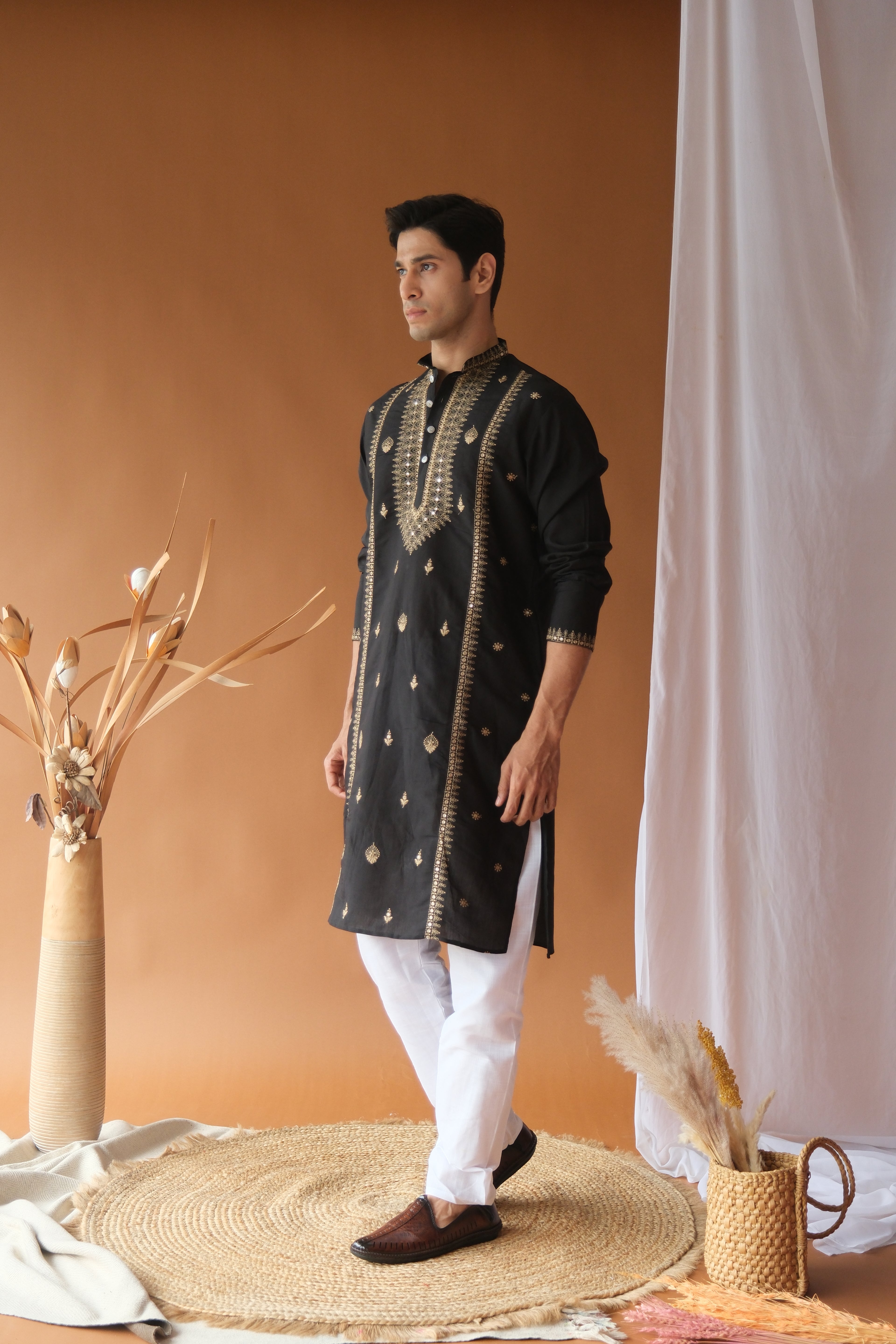 Sequin Z Black Neck-Work Embroidered Kurta for Men