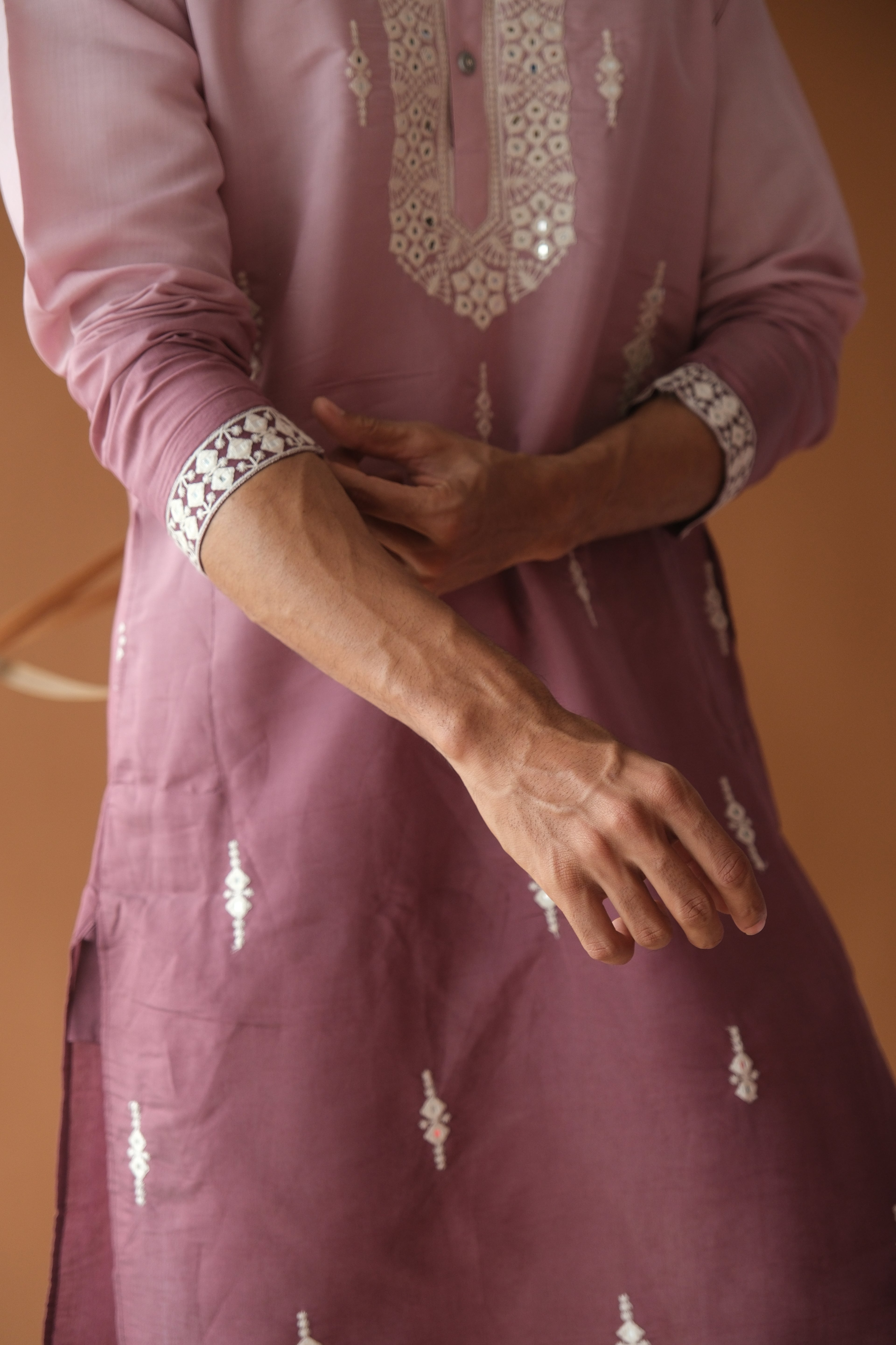Men's Lavender Sequence Embroidered Round Neck Kurta